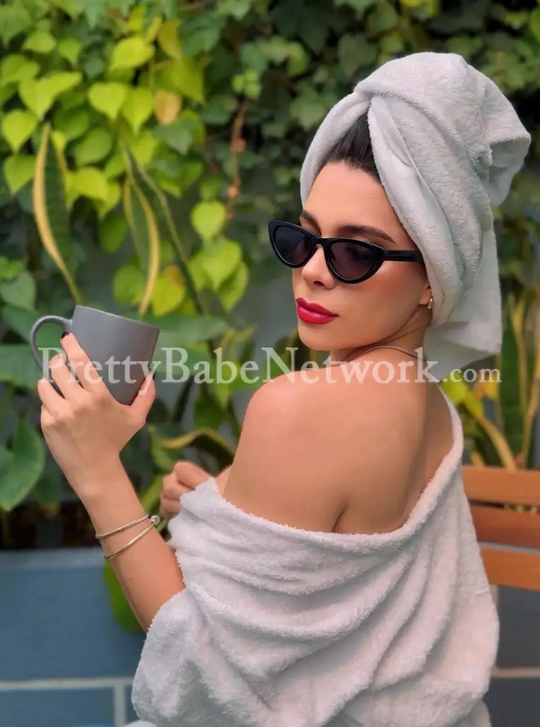 Niyati - Web Series and TV Supporting Actress As a Celebrity Escort in Goregaon